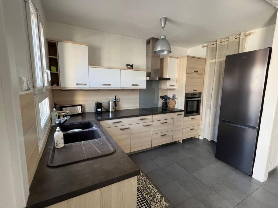 Superbe Appartement Avec Parking 拉罗歇尔 外观 照片