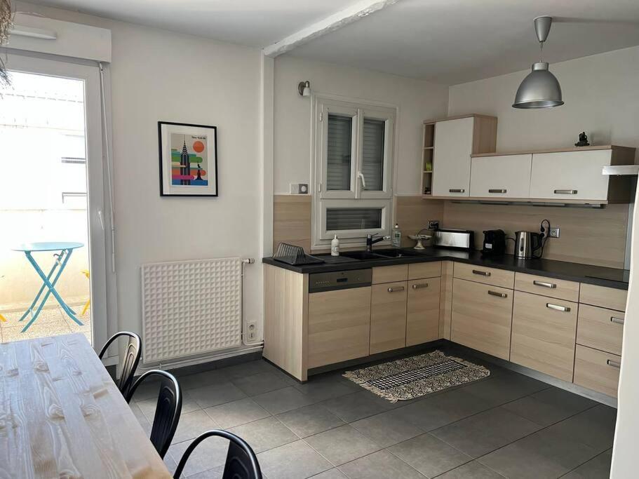 Superbe Appartement Avec Parking 拉罗歇尔 外观 照片