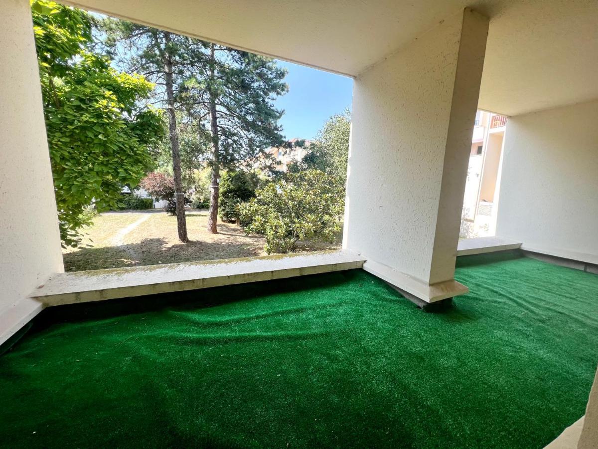 Superbe Appartement Avec Parking 拉罗歇尔 外观 照片